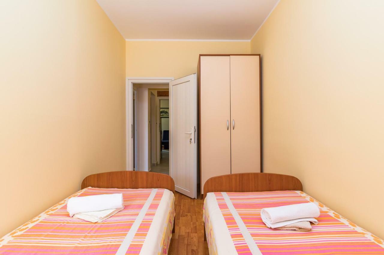 Guesthouse Casa Barbaro روفينجسكو سيلو المظهر الخارجي الصورة